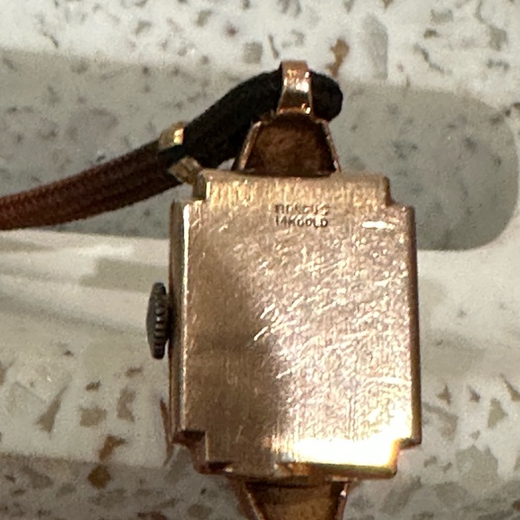 Vintage Benrus 14k Gold Watch case with Brown Strap - Picture 2 of 4